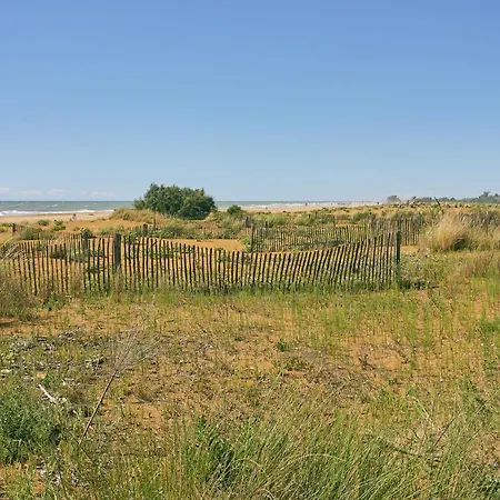 Lovely Flat Wiht Enclosed Garden And Fireplace Apartment Bibione