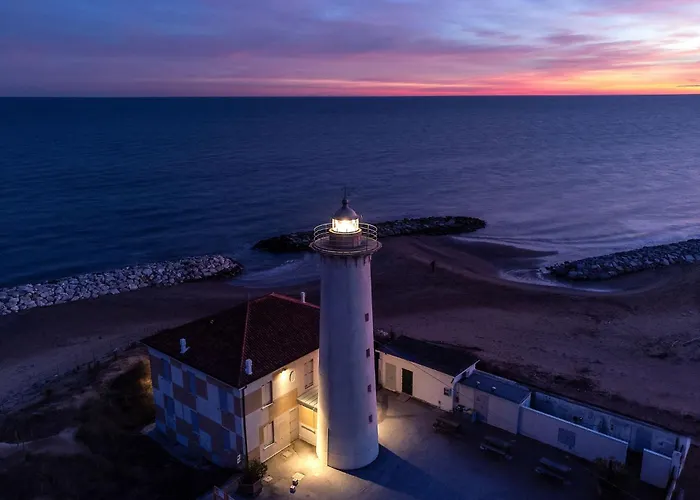 Lovely Flat Wiht Enclosed Garden And Fireplace Daire *